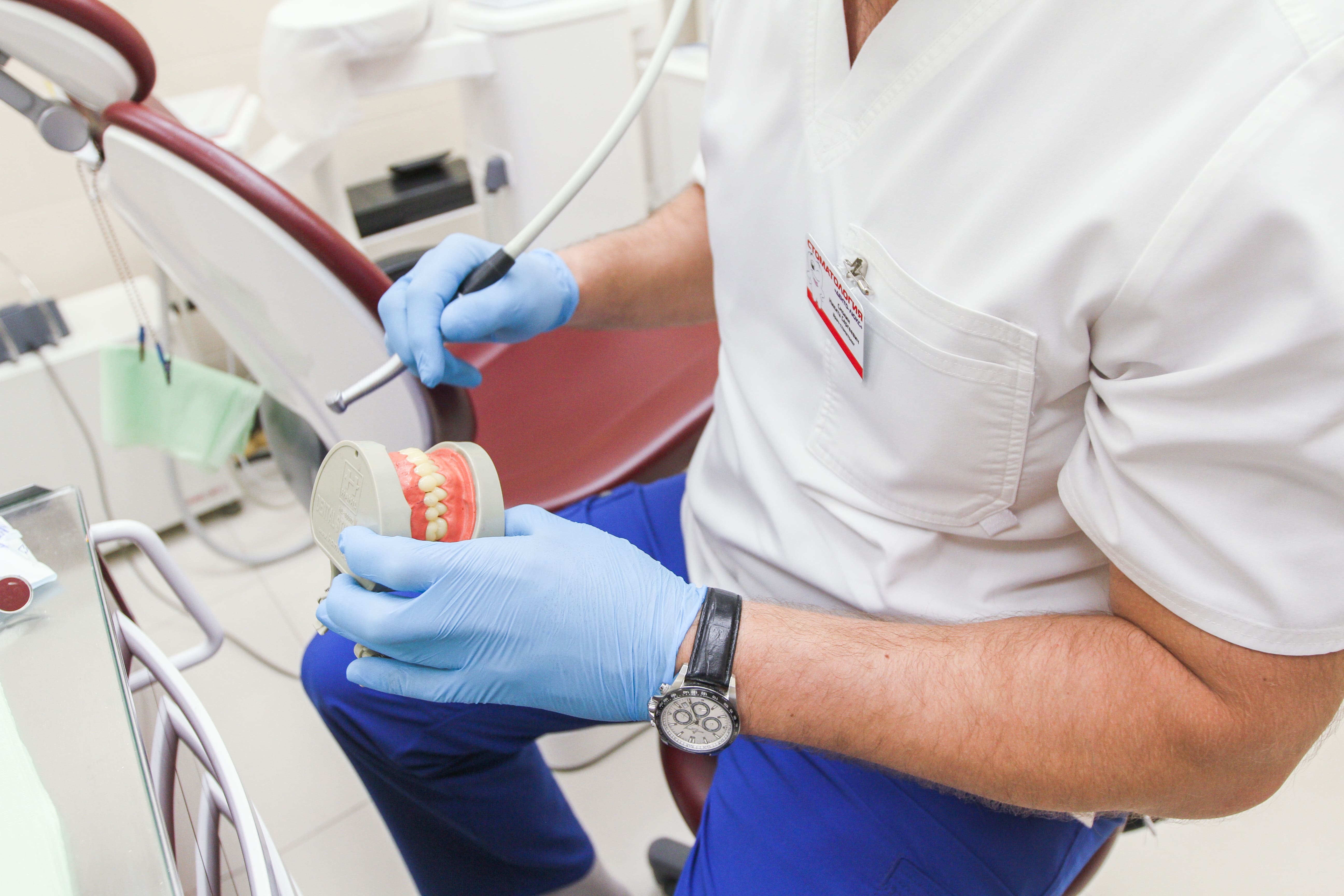 Шинирование зубов — особенности процедуры
